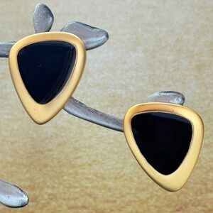 VINTAGE GINNY JOHANSEN DESIGNS Earrings Clip Black Glass Matte Gold MCM